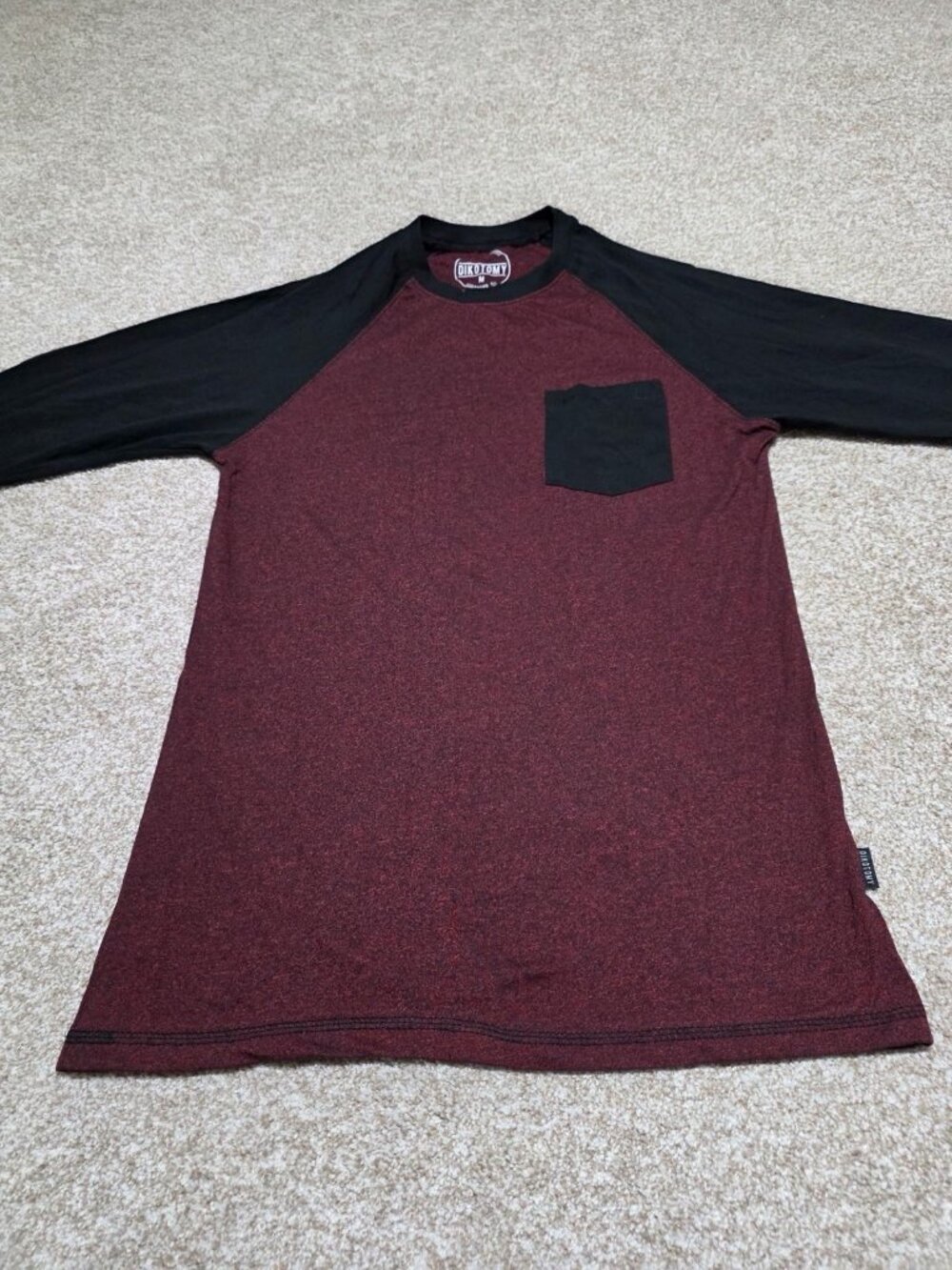 Dikotomy Standard Fit Long Sleeve Red Black Casual Shirt Size Medium